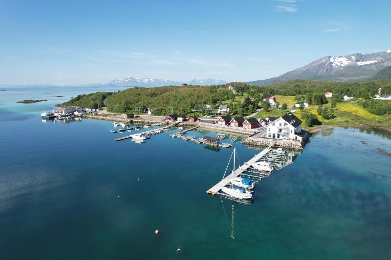 Senja Fjordhotell And Apartments Stonglandseidet Экстерьер фото